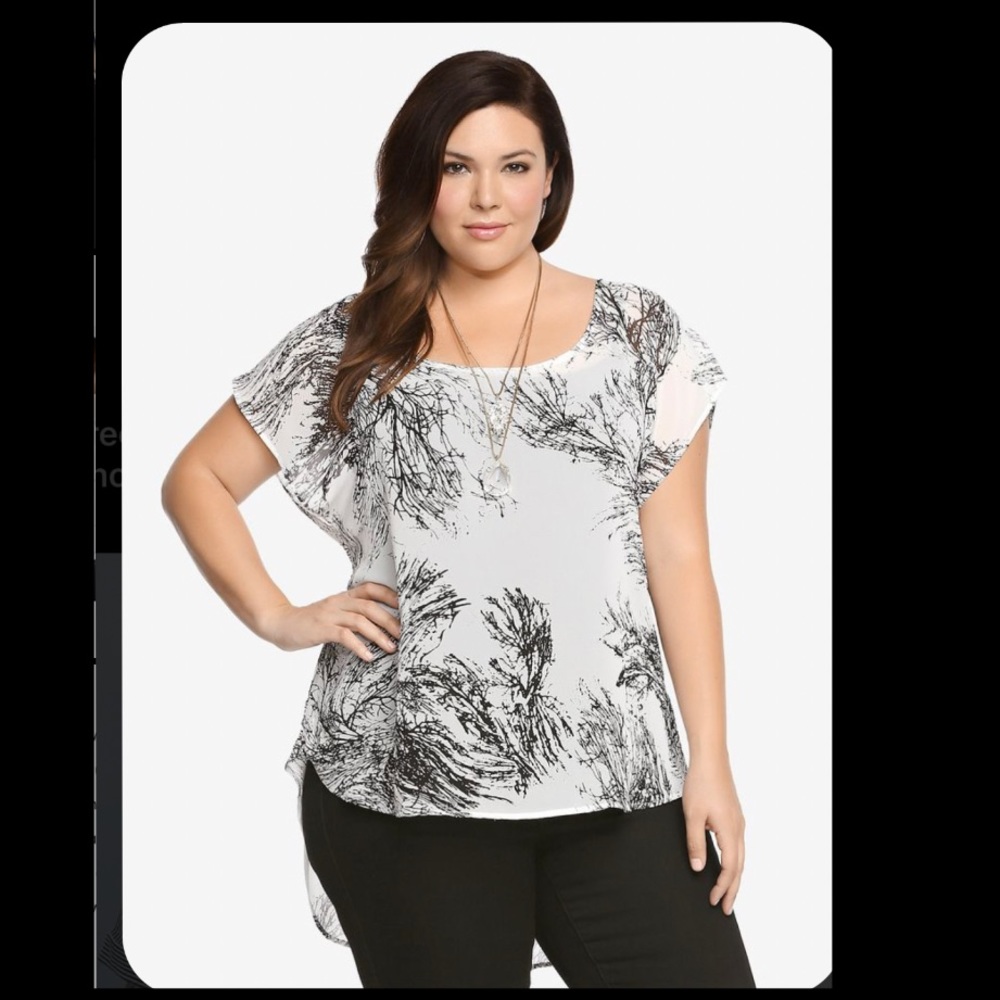 Tree Print Button Back Blouse 💖